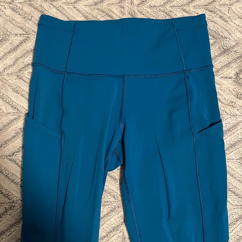 Lululemon Fast Free HR Crop 19"L Reflective Size 6 Blue Lagoon leggings - Picture 2 of 12